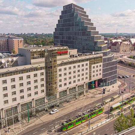 Sheraton Poznan Hotel Екстер'єр фото